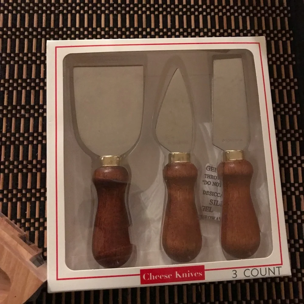 Swivel cheese board and cheese knife set - Picture 3 of 5